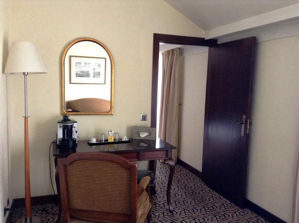Ibis Centre Ginebra